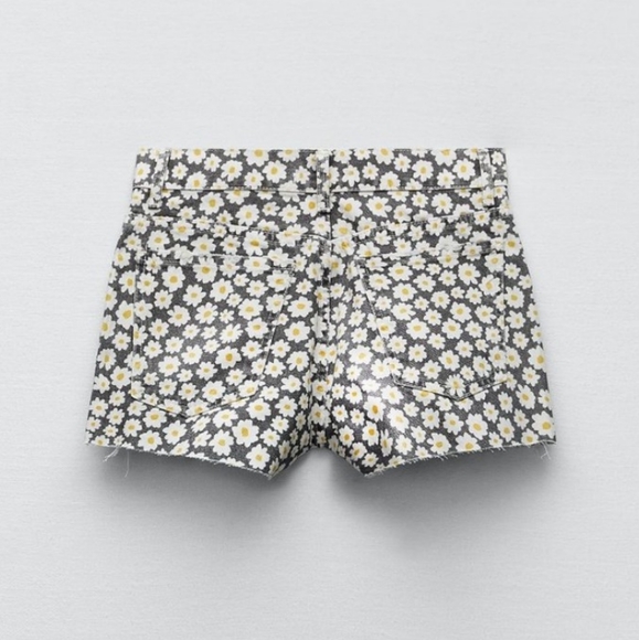 Daisy Print Straight Shorts Zara - Picture 5 of 8